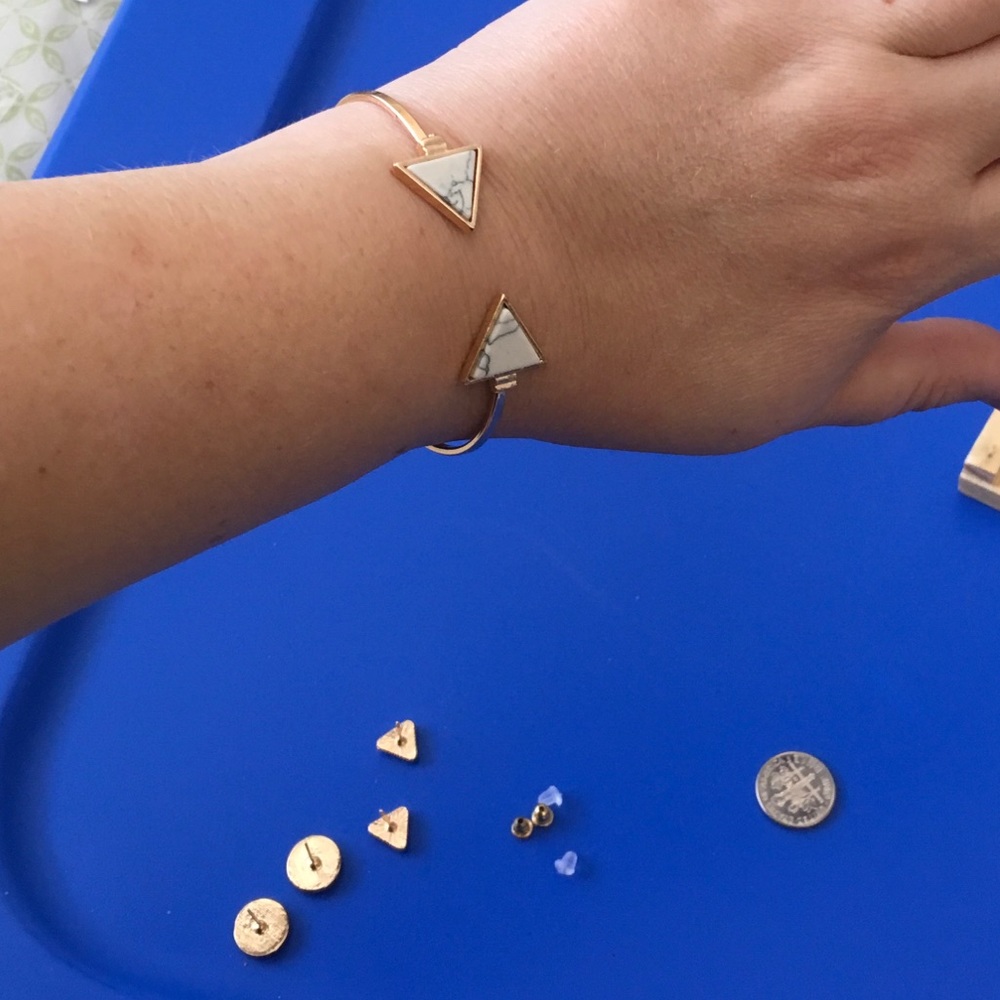 Marble earrings with bonus bracelet - Picture 3 of 7